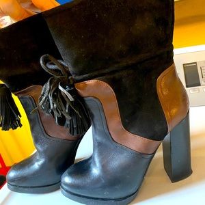 Hippie Above ankle booties